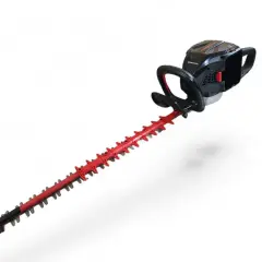 Schwarze Heckenschere mit rotem Messer, ein leistungsstarkes Werkzeug für Ihre Gartenarbeit, Cramer Gartengeräte.