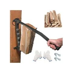 Ein Mann benutzt einen anzündholz spalter, um Holz zu spalten. Daneben liegen ein Haufen gespaltenes Holz, Handschuhe und Schrauben.