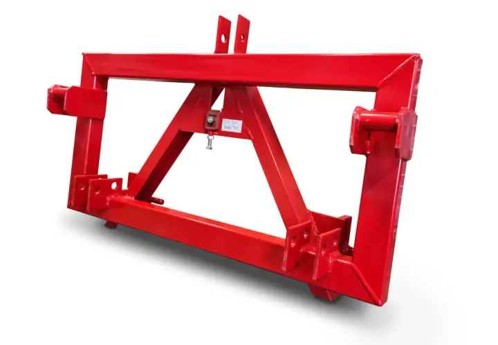 Roter Kat 3 Dreipunkt-Anbaubock für Traktoren, robust und vielseitig einsetzbar.