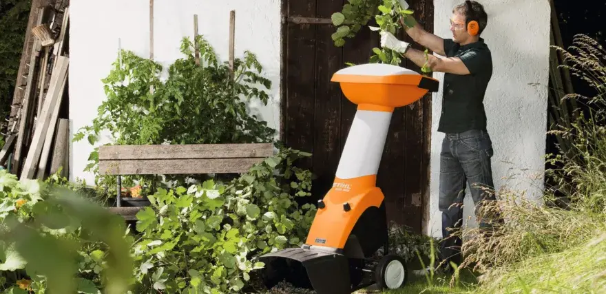 Zapfwellen-Häcksler - So wird Ihr Garten effizienter