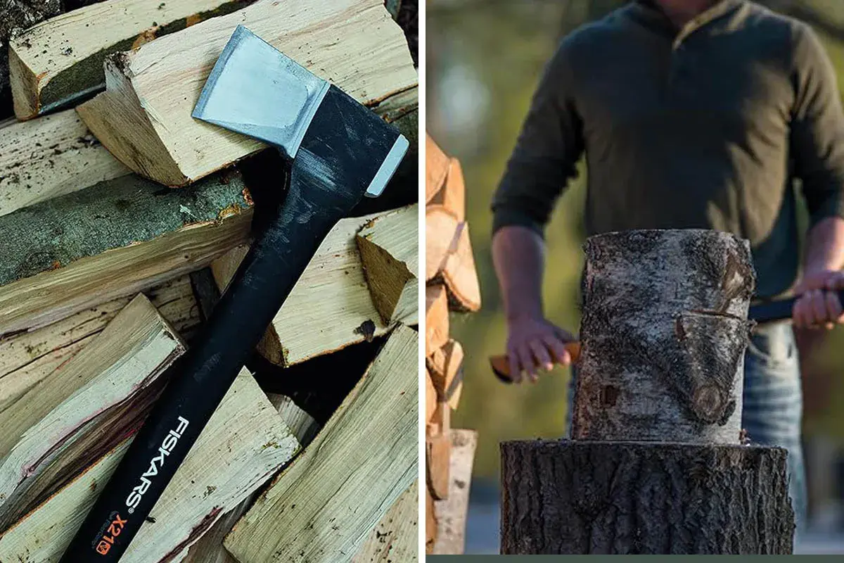 Ein Mann spaltet Holz mit einem Fiskars Beil. Das Beil liegt auf Holzscheiten.