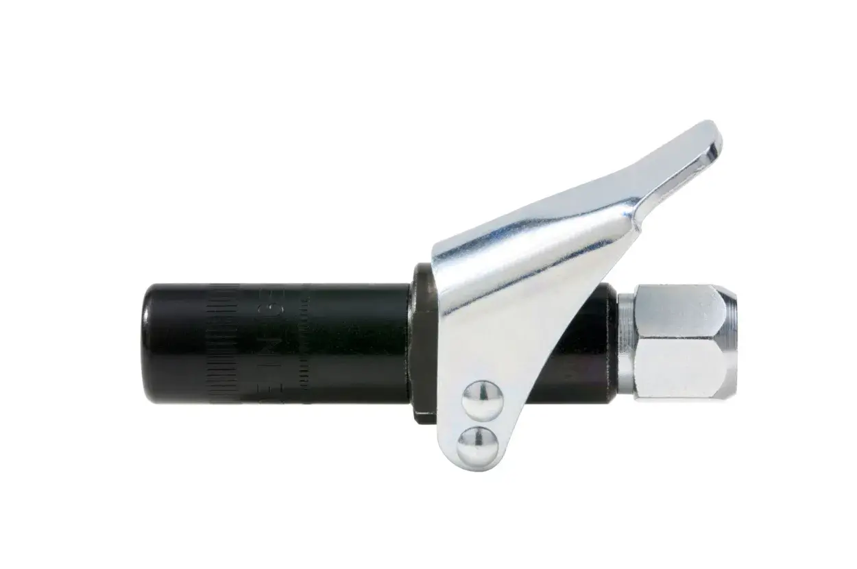 Einhand-Fettpresse mit schwarzem Griff und glänzender Metallzange.