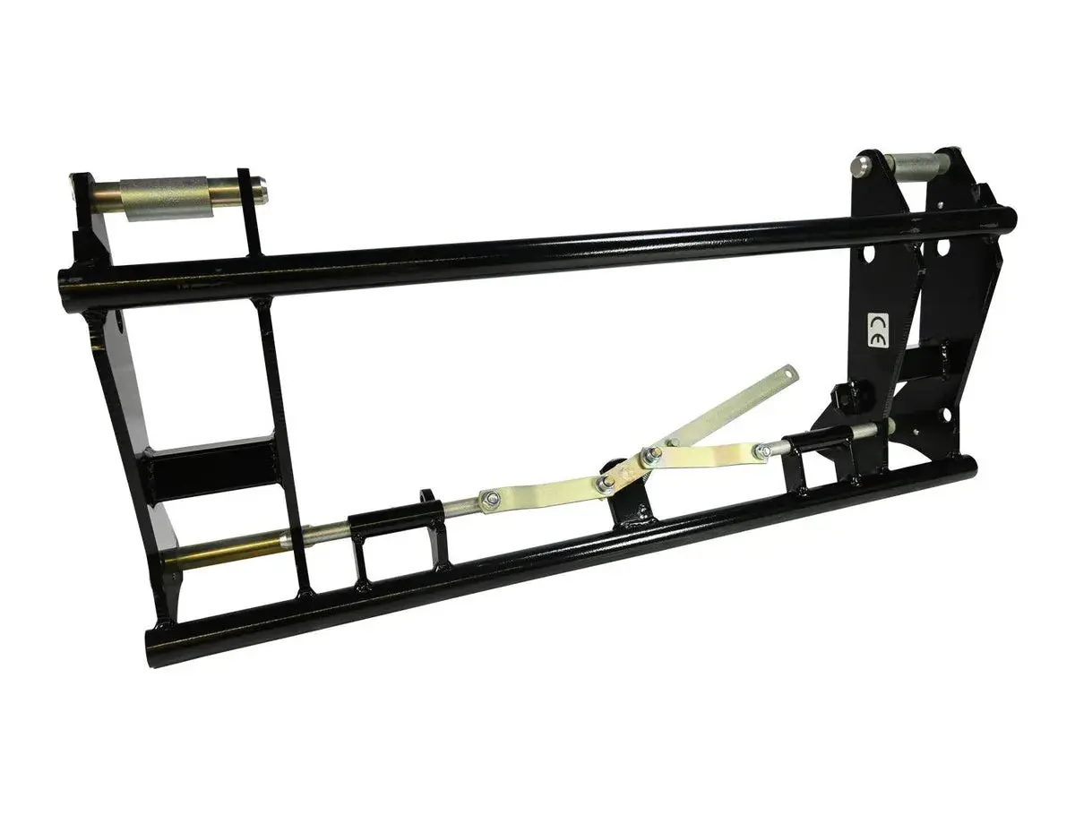 Schwarzer Schnellwechselrahmen für Frontlader mit robuster Stahlkonstruktion und Verriegelungsmechanismus.