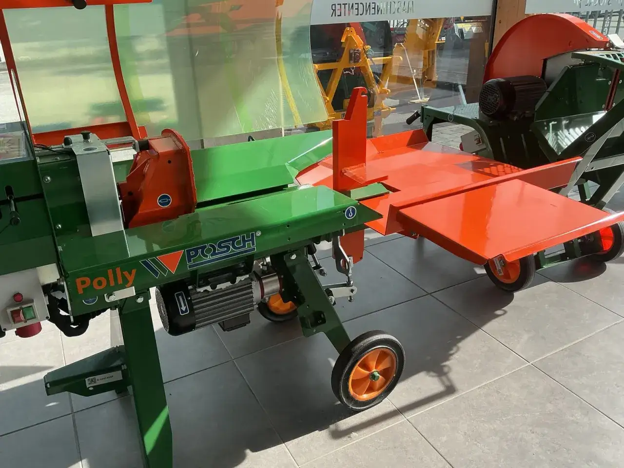 Grüner und oranger Holzspalter von Posch, Modell